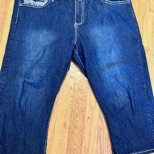 Women's Size 18 Relaxed Fit Denim CROPS Jeans - Deep Blue EMBROIDERED GUC